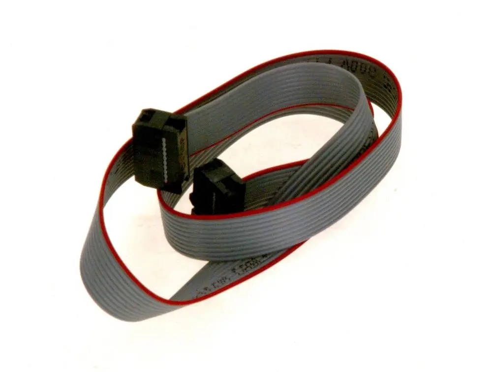 Flaches Kabel mit mehreren Adern, in grauer Farbe, mit schwarzen Anschlusssteckern. Das Produkt gehört zur Marke Bosch.